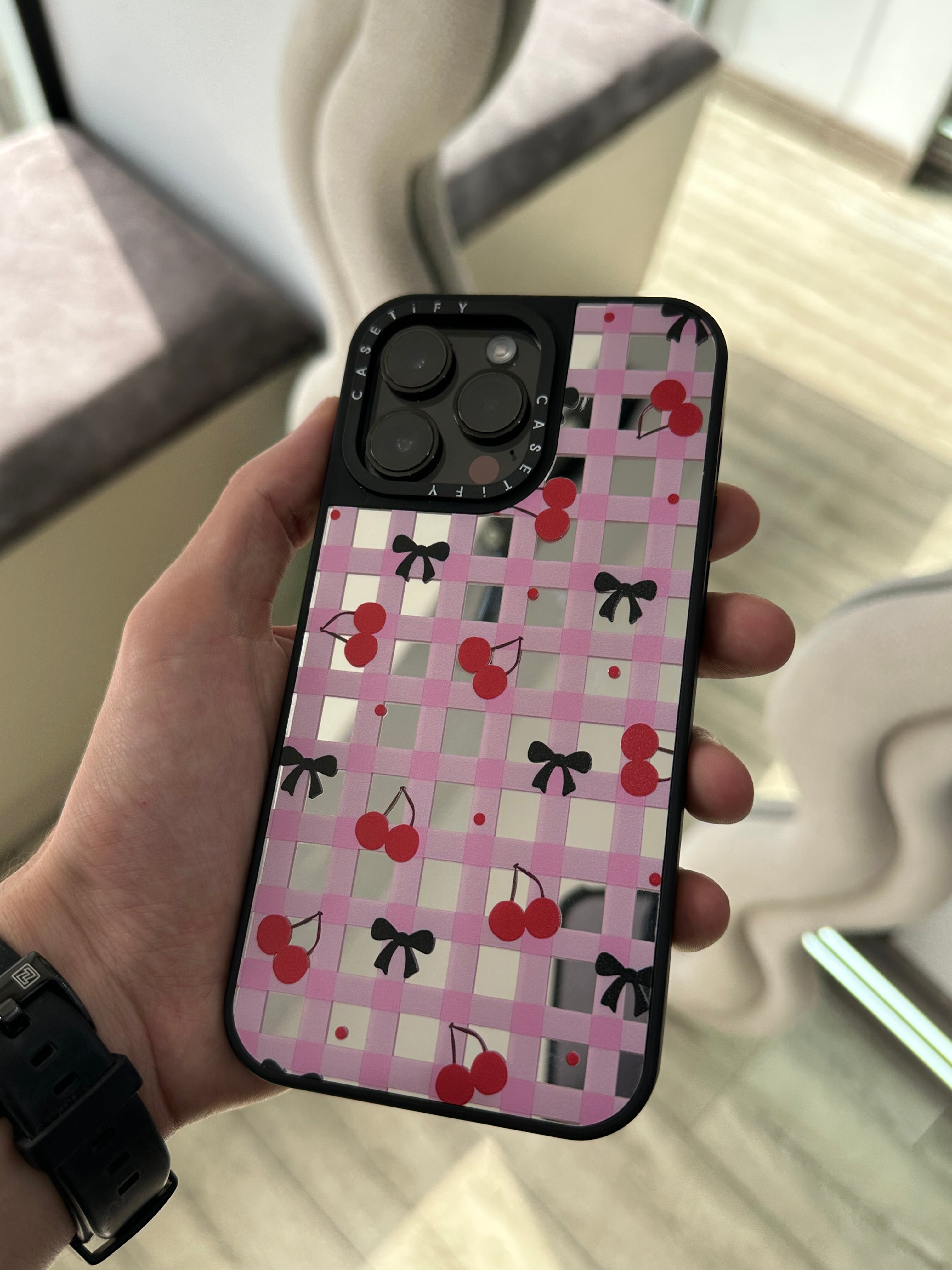 Coque cerise