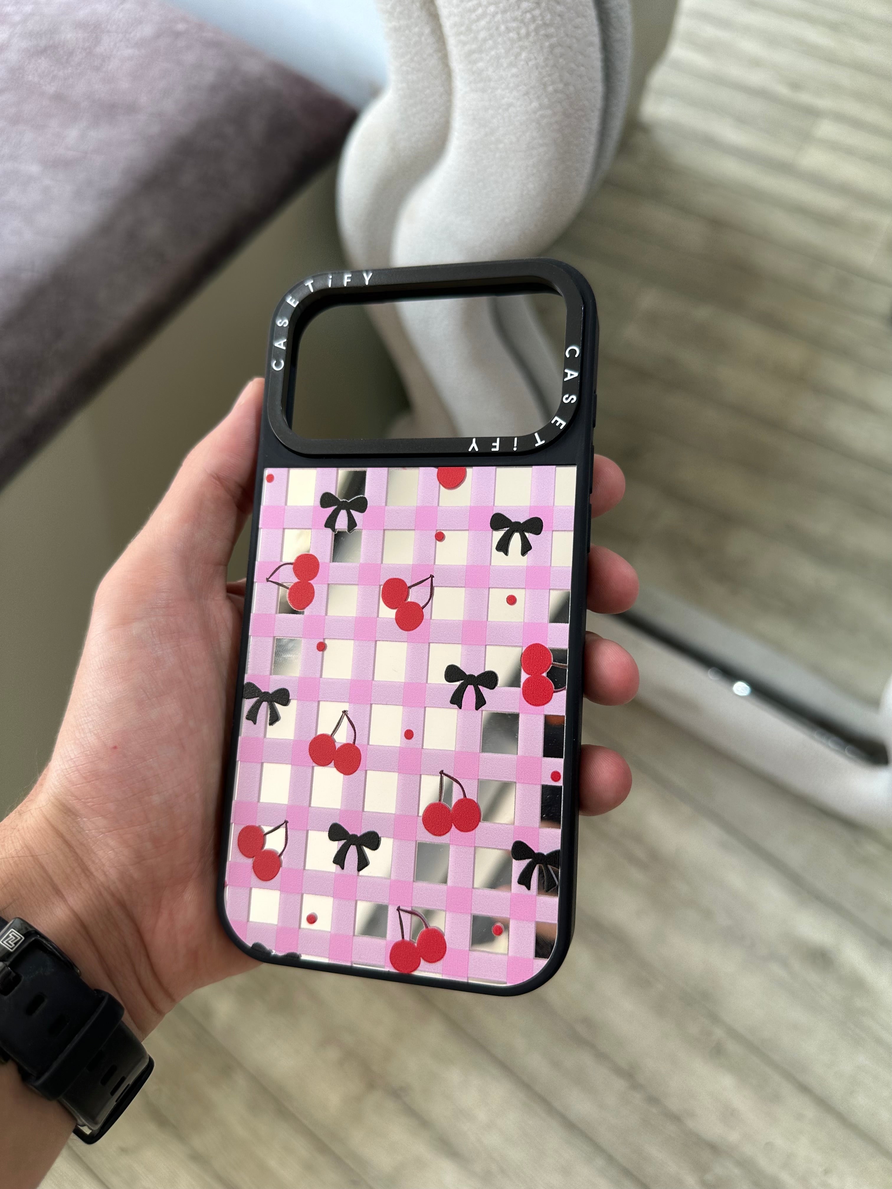 Coque cerise