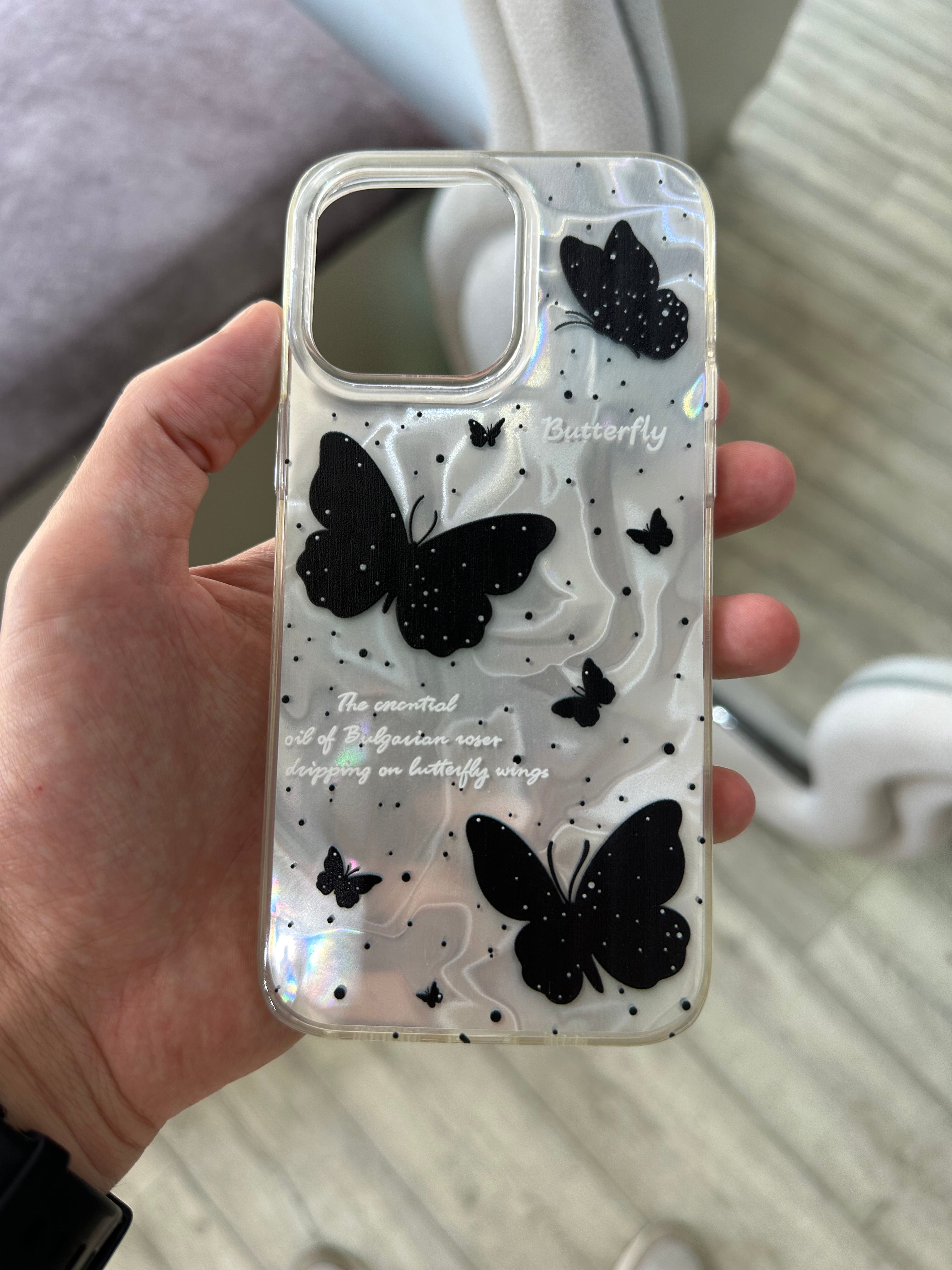 Coque papillon noir